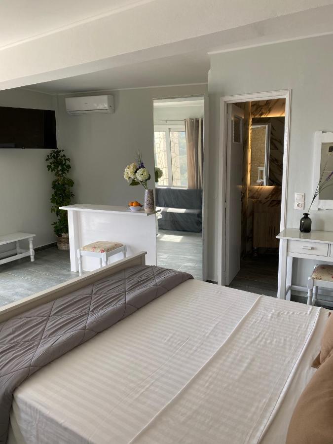 Rokamare Apartament Liapades